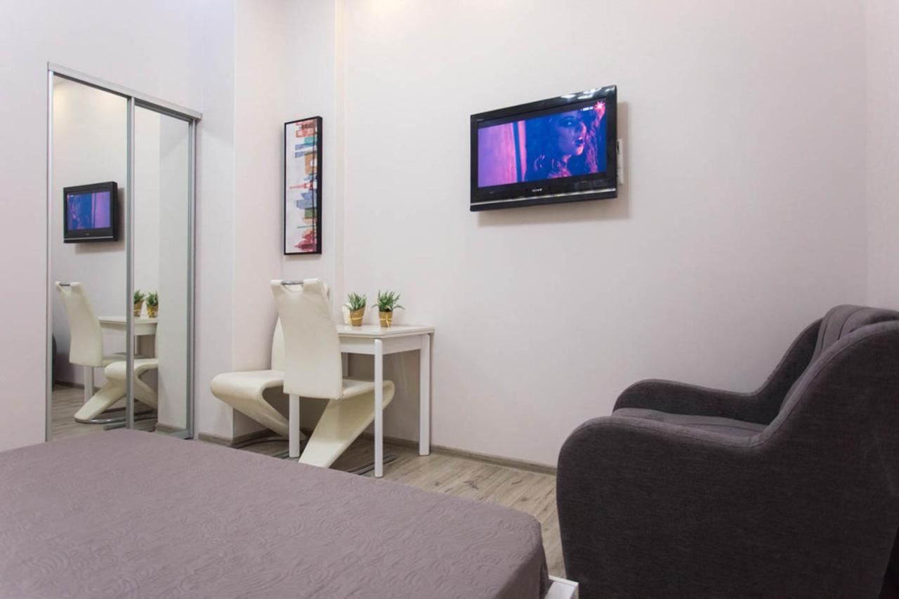 Modern Apartments In The Centre - Kuznechna Str. 26/4 Charkiv Esterno foto